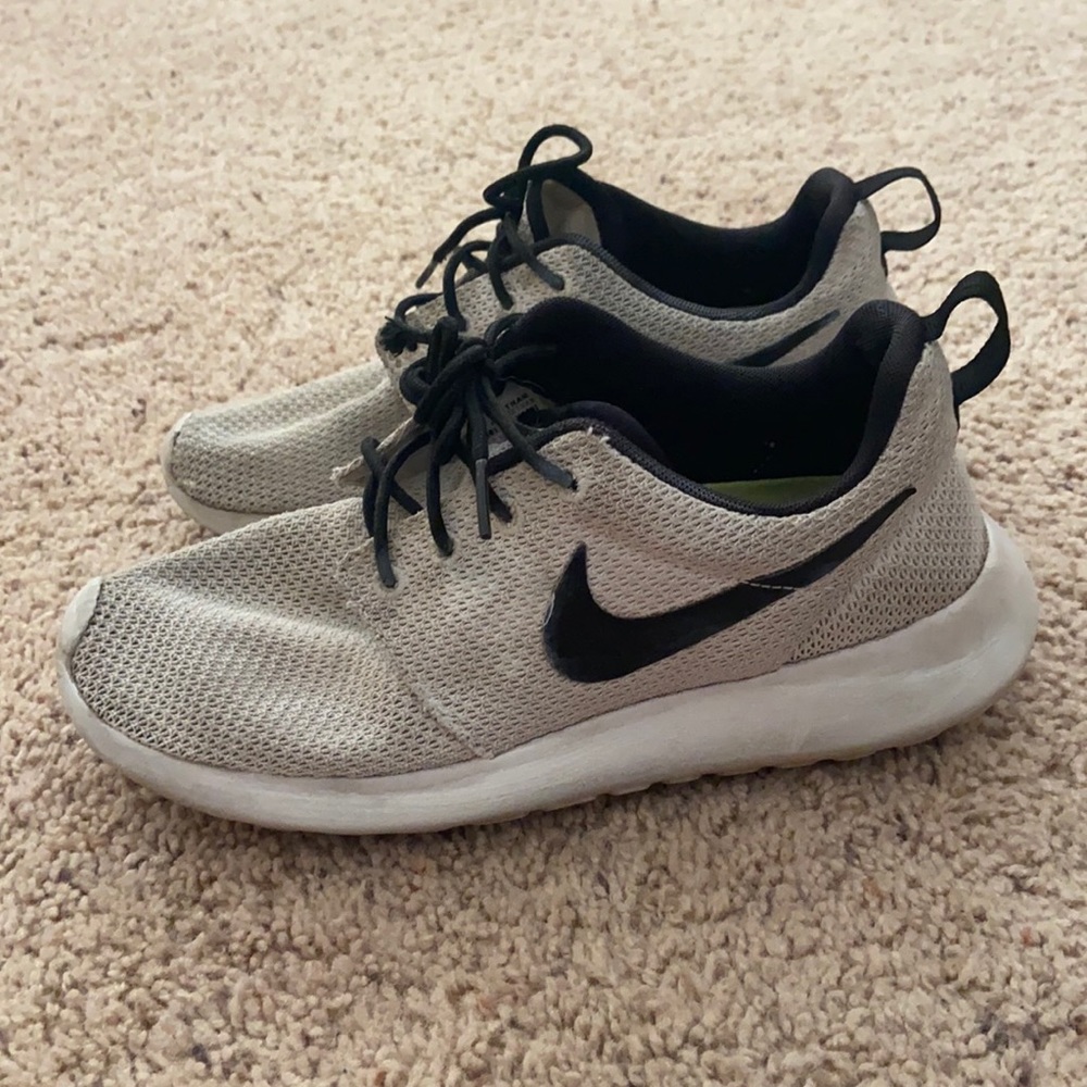 Nike Roshes